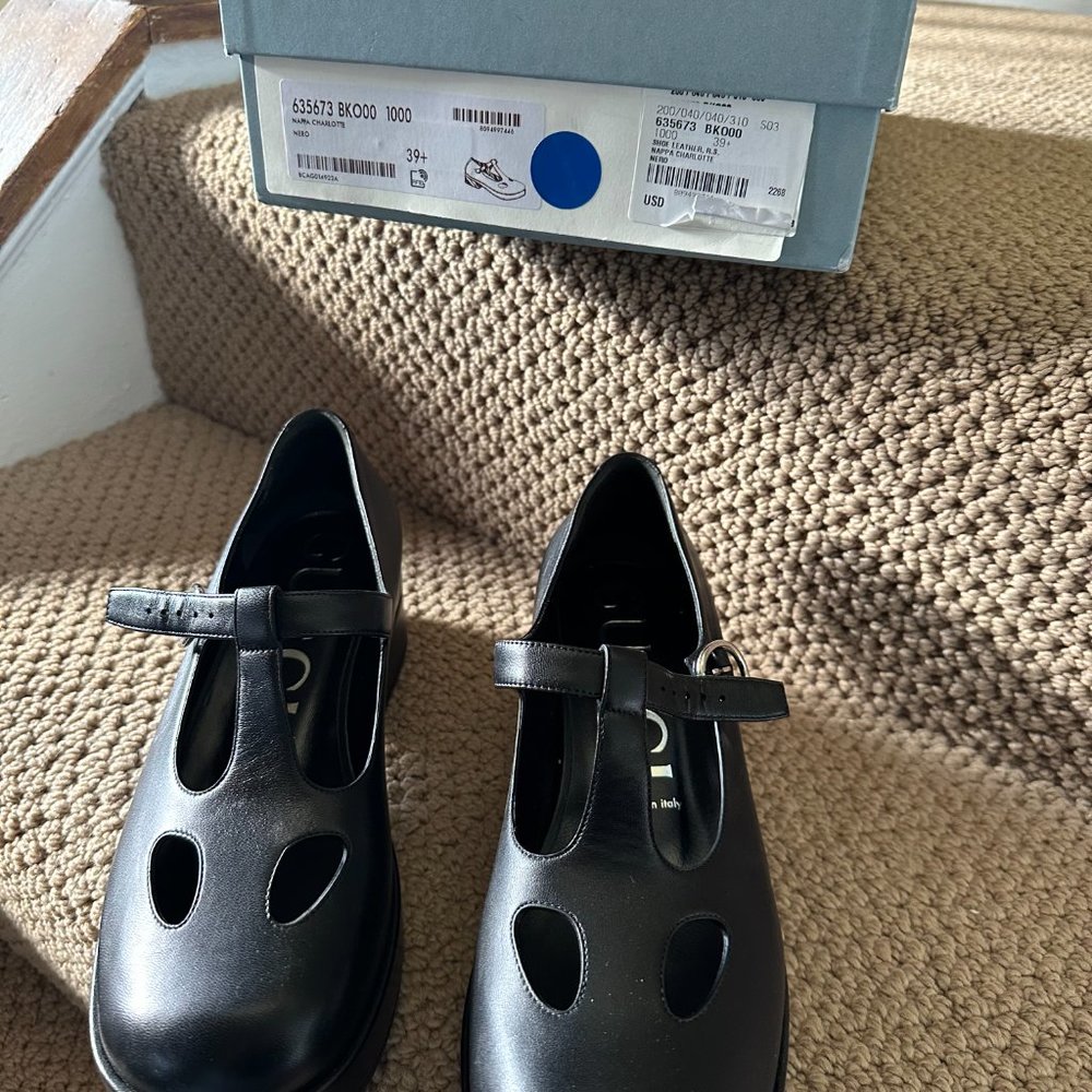 Black Gucci Mary Janes 39.5 - Picture 2 of 7